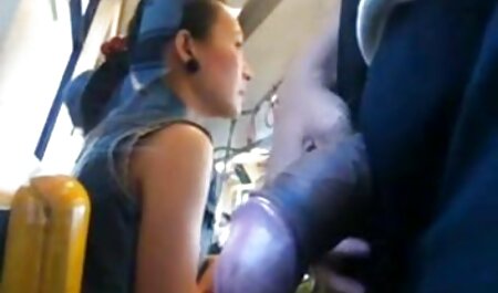 Chica vieja con clase maduras españolas follando follada en el coño por un joven cachondo
